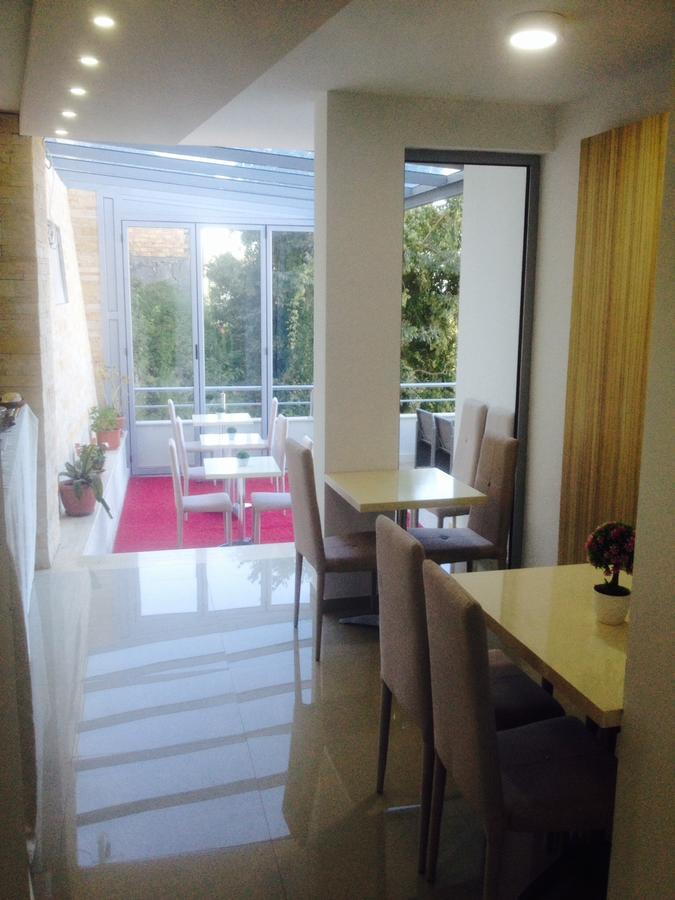 Apartments Croma อุลซิน ภายนอก รูปภาพ